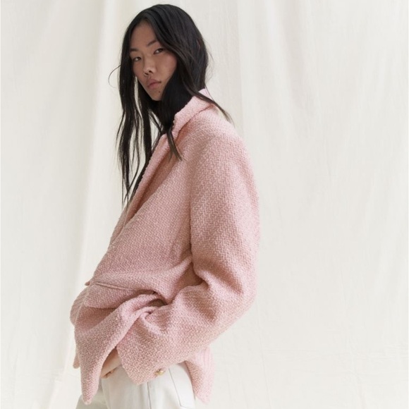 SOLD OUT H&M PINK TWEED BARBIE BLAZER GOLD BUTTONS SIZE XS NWT - Picture 3 of 10